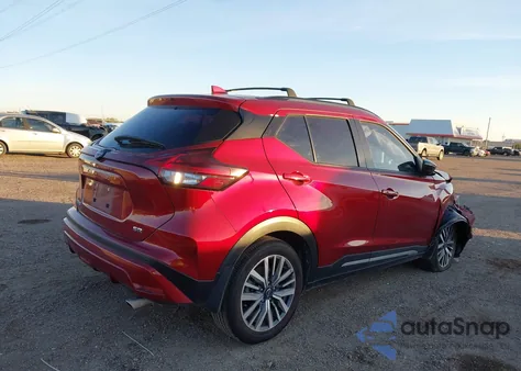 2023 Nissan Kicks Sr Xtronic Cvt z USA, uszkodzony, nr VIN 3N1CP5DV1PL526410